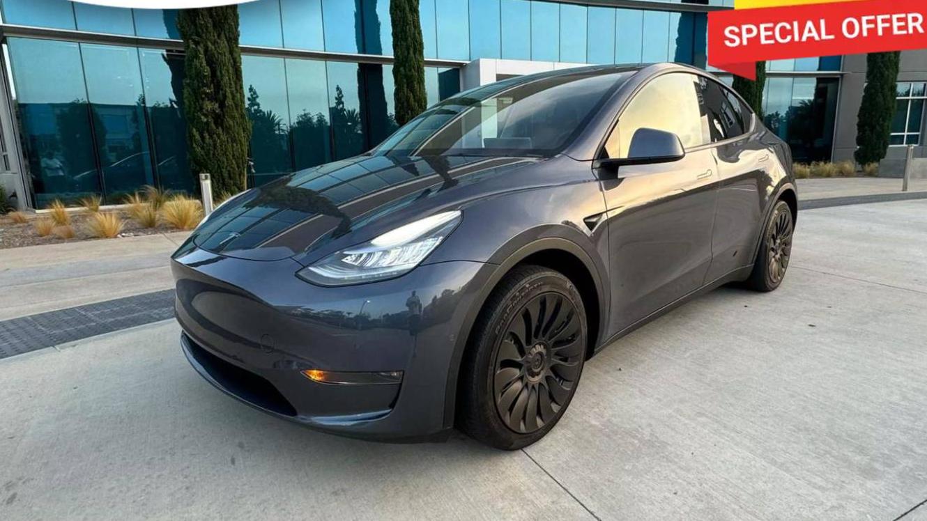 TESLA MODEL Y 2021 5YJYGDEE2MF093492 image